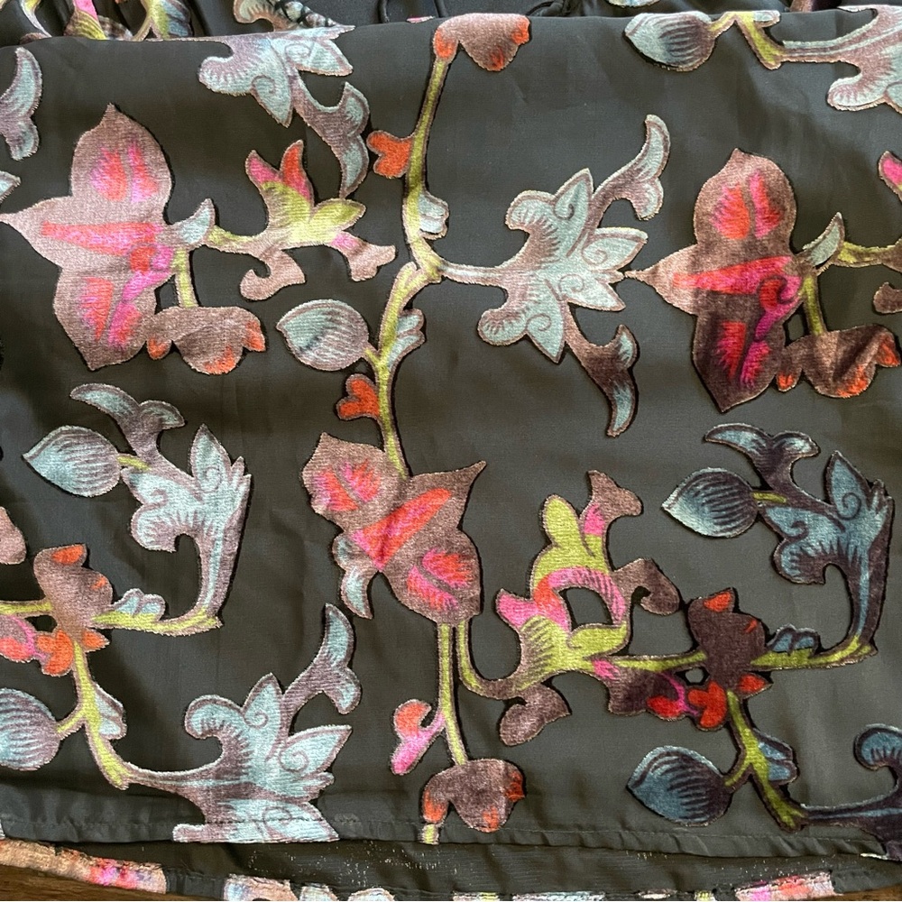 Tolani Colorful Velvet Floral Loose Fit Black Dress - Picture 10 of 13